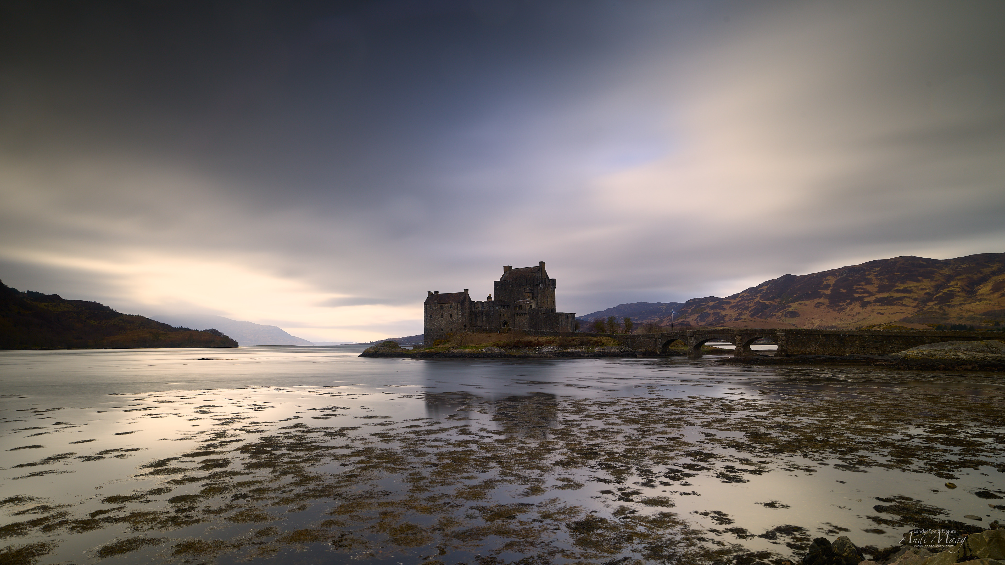  Eilran Donan Castle 